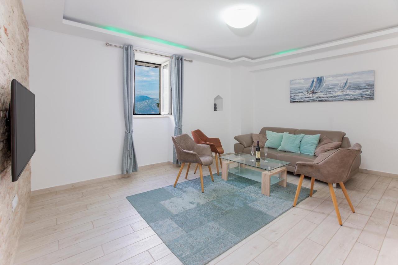 Apartments D&V Kotor Kültér fotó