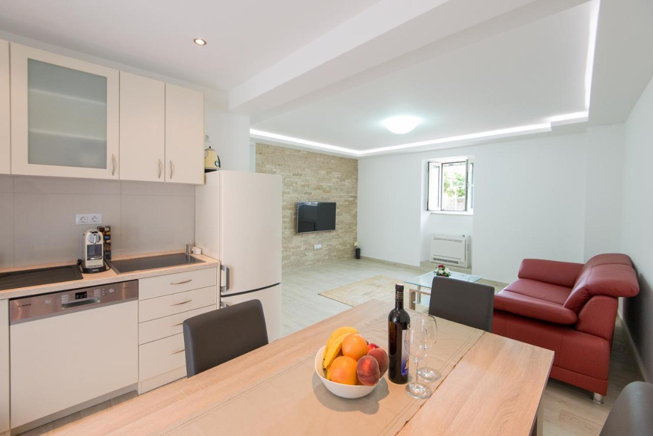 Apartments D&V Kotor Kültér fotó